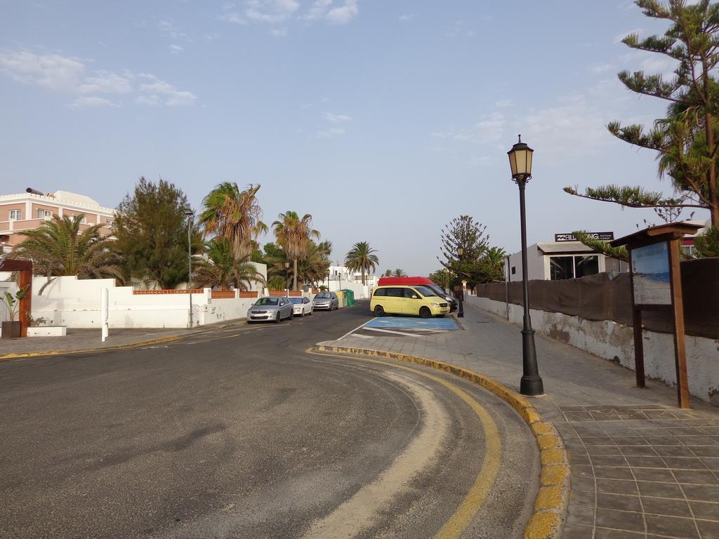 Habitaciones Residencial Corralejo Centro Playa Extérieur photo